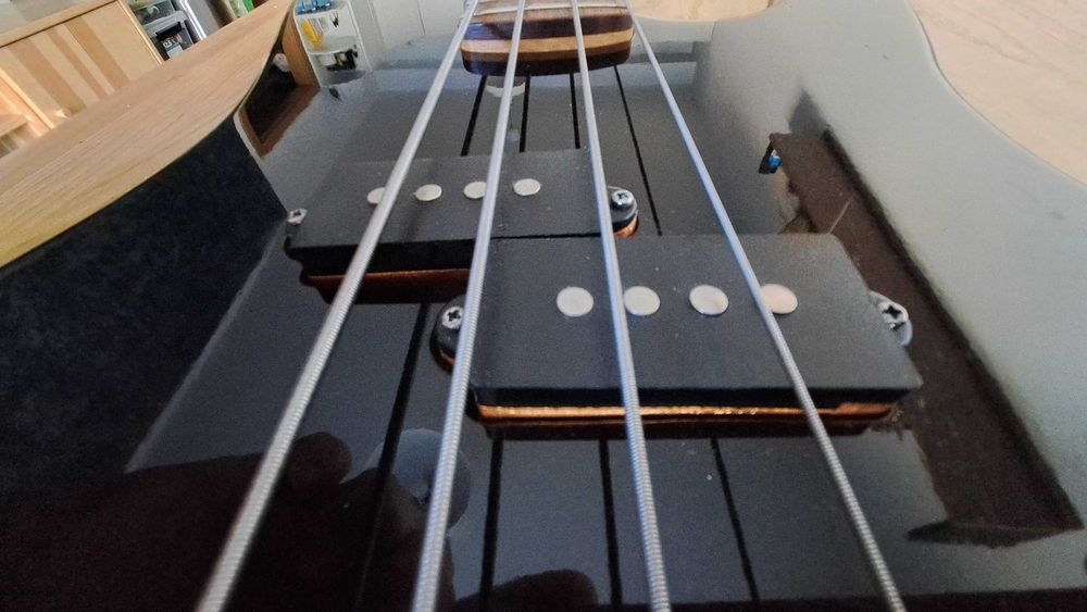 Gitara basowa Power Bass + wzmacniacz gitarowy MEGA AMP GL30B