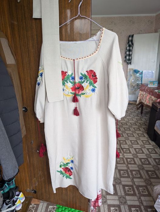 Вишиванка з поясом