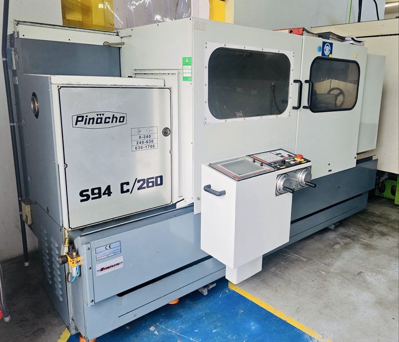Tokarka uniwersalna -sterowanie konwencjolalne i CNC Pinacho S94 C260