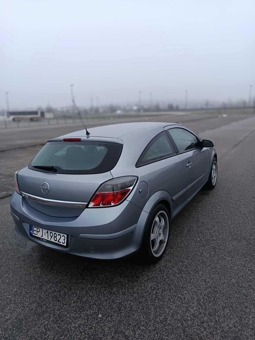 Opel Astra H GTC 1.8