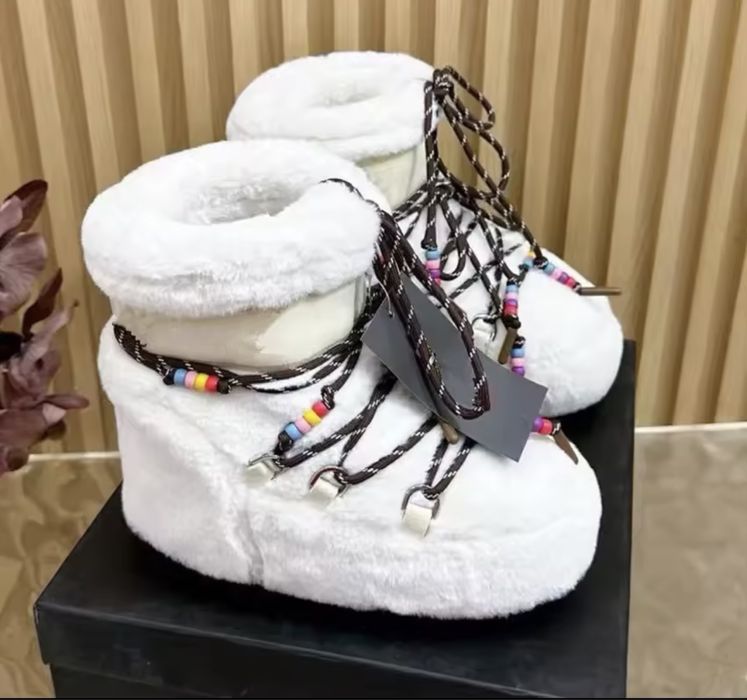 Buty śniegowce Moon Boot z futrem nowe z metkami