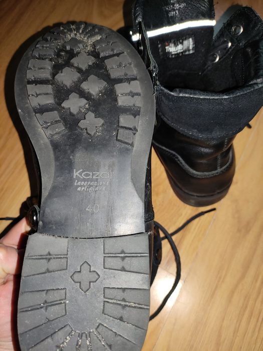 Super meskie kozaki 40. Kazar