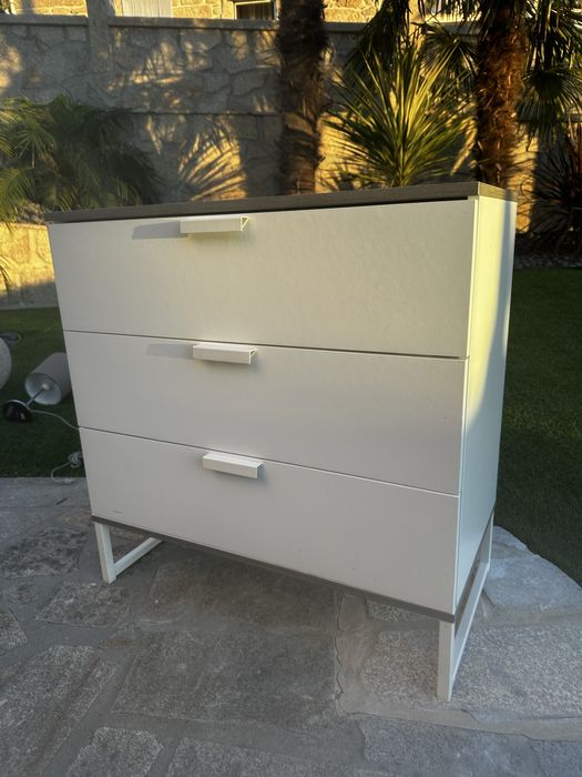 Movel branco de casa de banho/multiusos