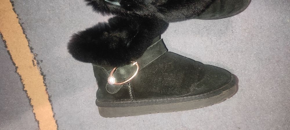 Чорні Угги розмір 35