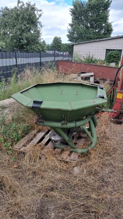 Siewnik Amazone 600l