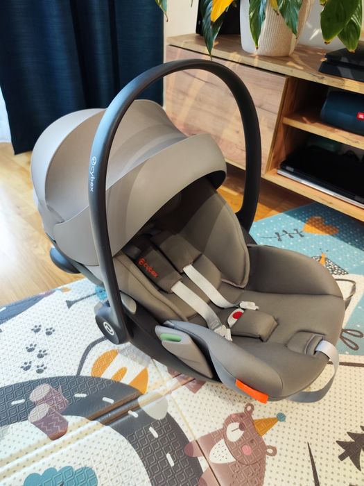 Cybex Cloud G i-Size 360 rozkładany fotelik samochodowy