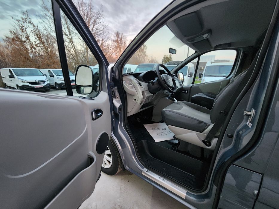 Рено трафік 2012 року, Оригінальний вантажо-пасажир 5 місць