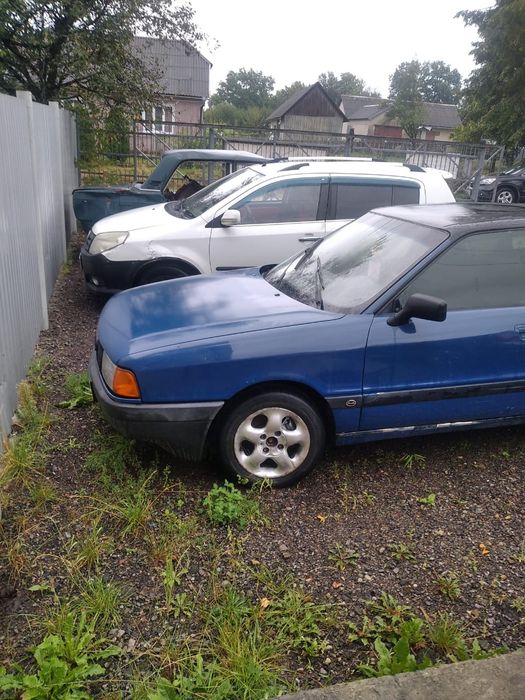 Легковий автомобіль