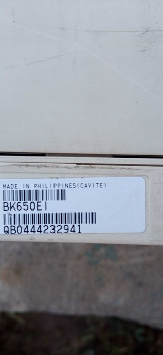 Джерело безперебійного живлення (UPS) APC Back-UPS CS 650 (BK650EI)