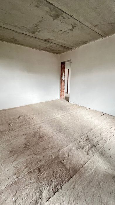 Зданий дуплекс ,готовий до ремонту