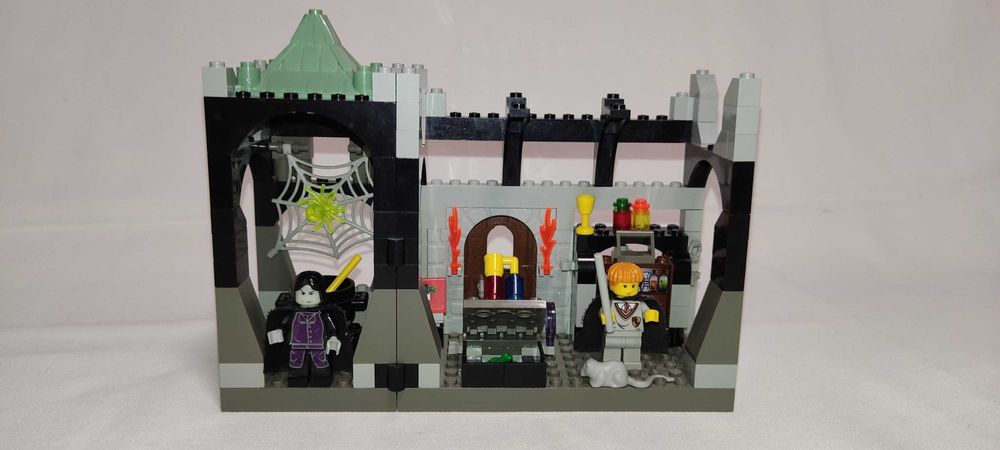 LEGO Harry Potter - 4705 Snape's Class
