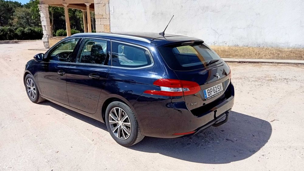 Peugeot 308 SW 1.2Puretech Allure de 130cv