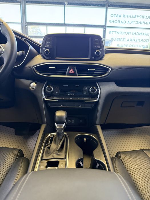 Продам Hyundai Santa Fe Limited  IV покоління 2018 року