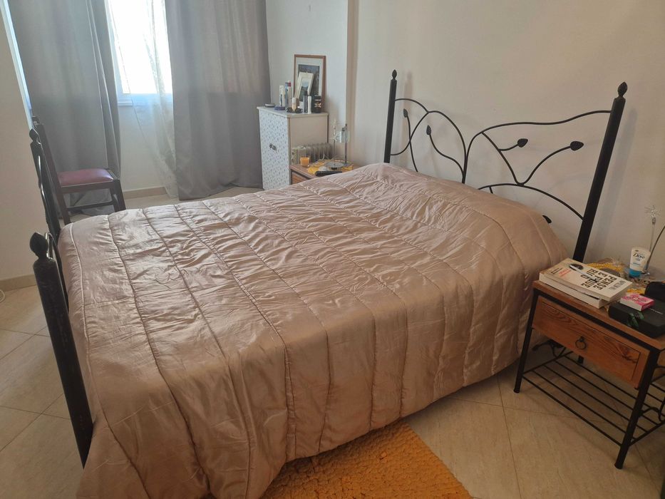Cama de ferro com colchão ortopédico