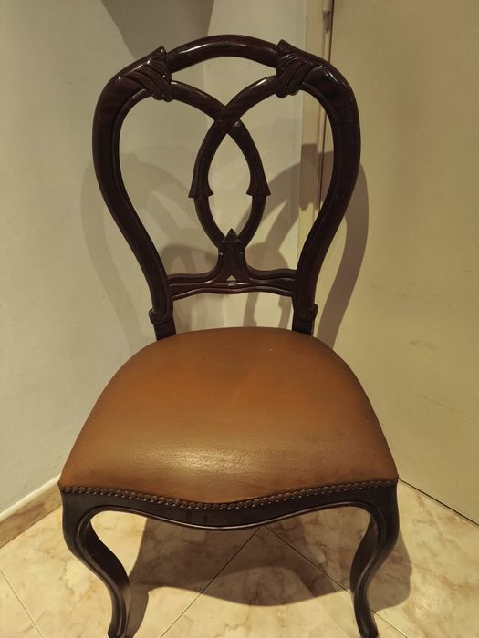 Conjunto de 4 cadeiras de madeira maciça/pele para restauração