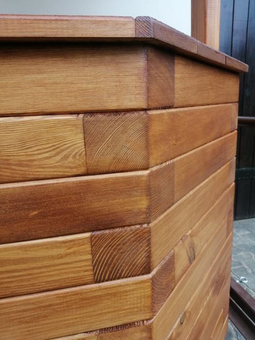 Drewniane zabudowy studni