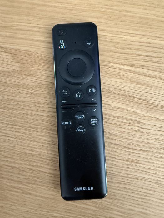 Vendo Televisão 65’’ Samsung QLED TQ65Q60CA 2023