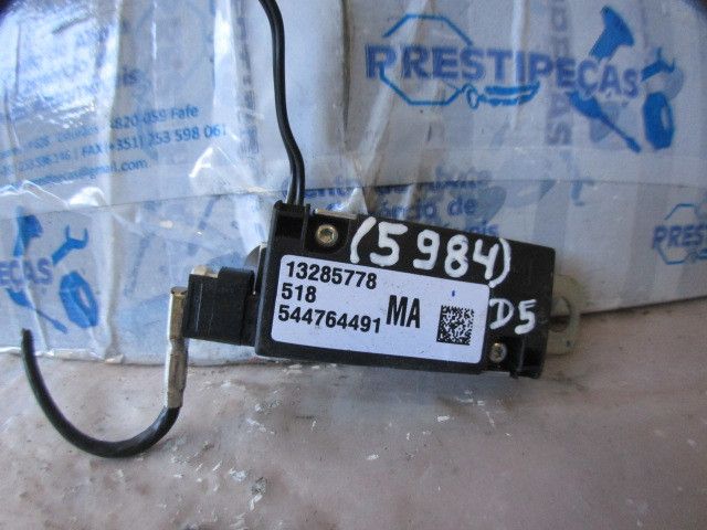 Amplificador de antena OPEL Insignia A Sports Tourer (G09)