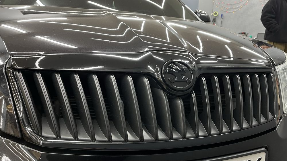 Антихром оклейка авто хімчистка