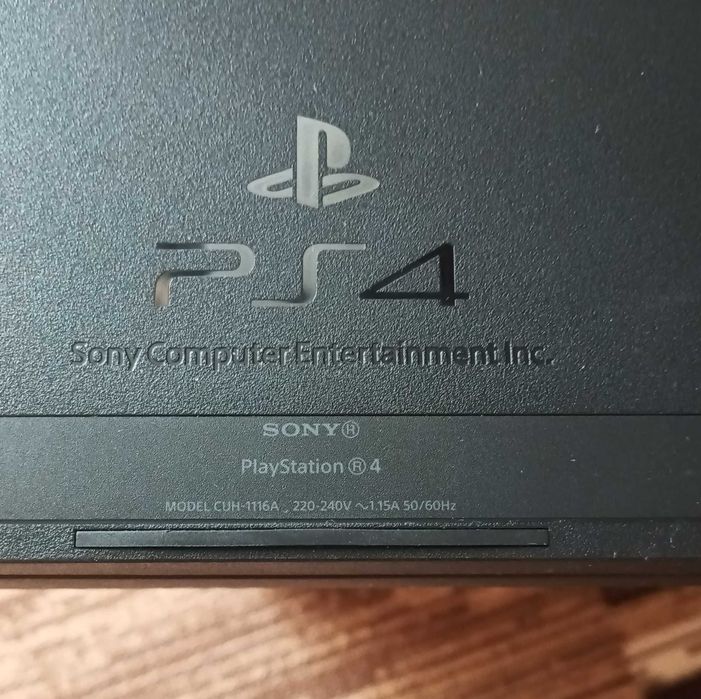 Konsola Sony Playstation 4 (zestaw)