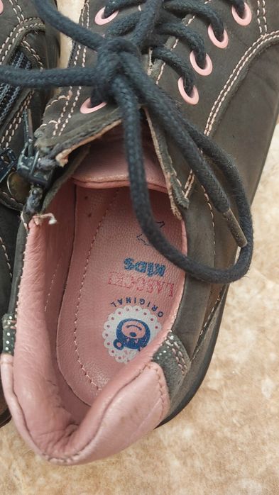 Взуття шнуроване Lasocki