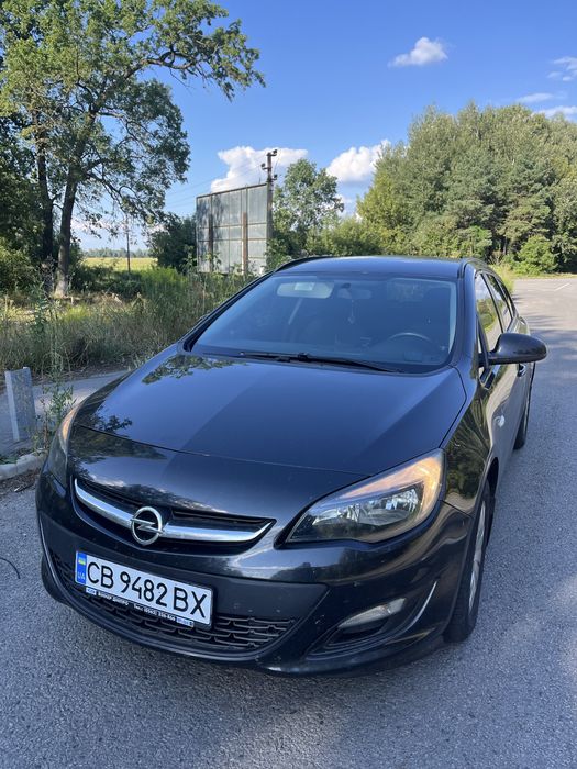 Opel Astra J 2012 рестайлінг опель астра джй
