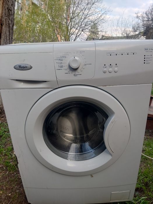 Пральна машинка whirlpool