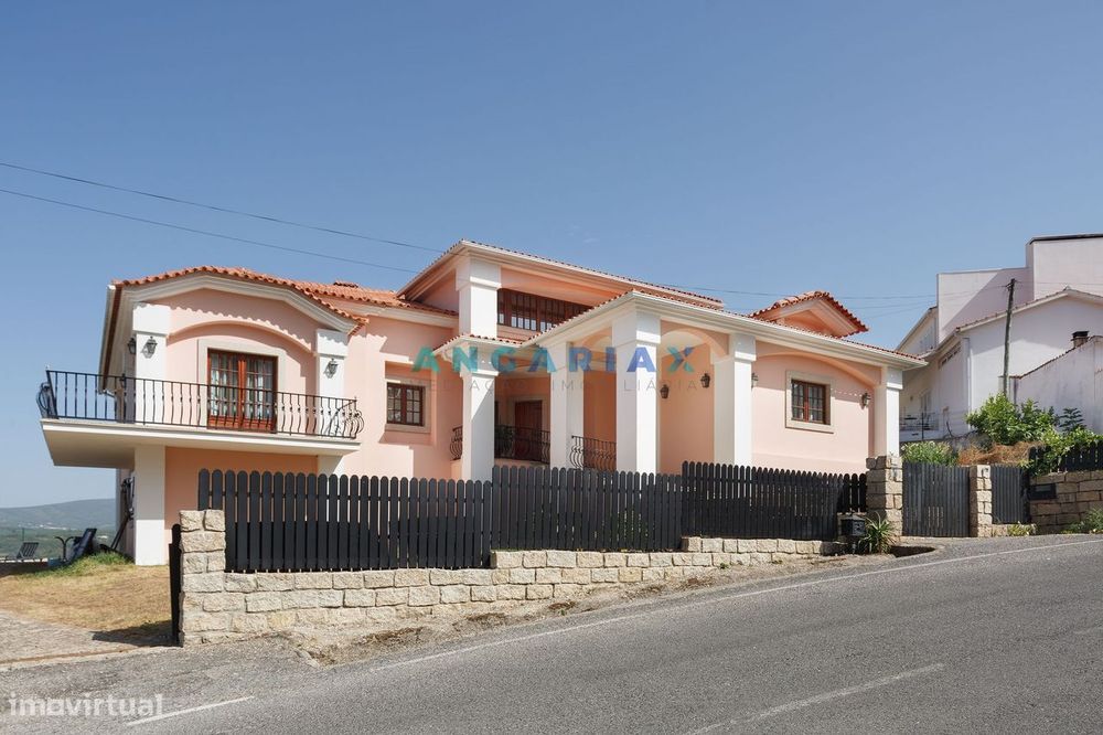 ANG1055 - Moradia T9 para Venda em Pedrógão Grande