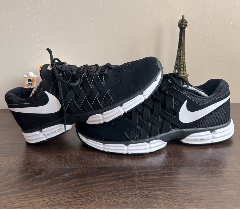 Sportowe buty Nike Lunar Fingertrap TR