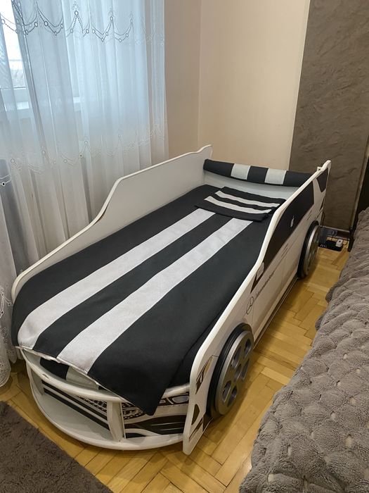 Дитяче ліжко машина з матрацом