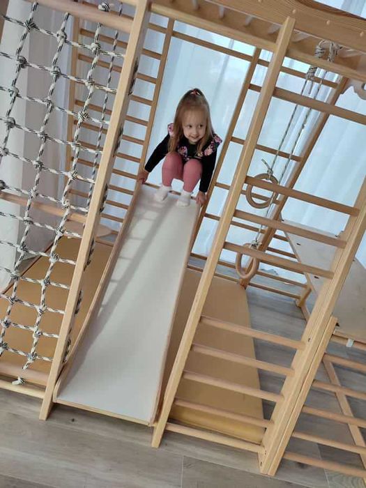 Um playground em casa novo, bonito e prático