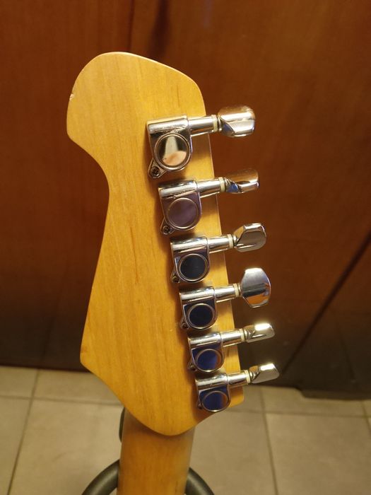 Gitara elektryczna El Toro Behringer