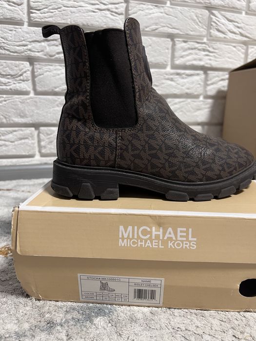 Черевики для дівчинки оригінал Michael Kors