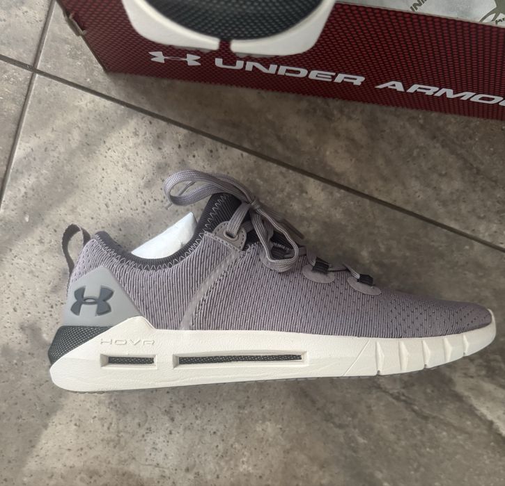 Кросівки Under Armour HOVR SLK жіночі