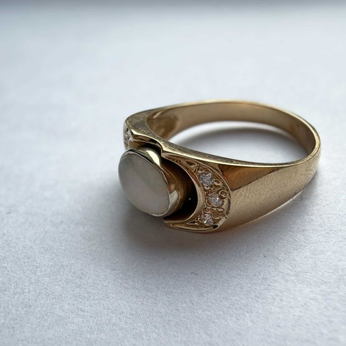 Złoty pierścionek z opalem i 6 diamentami (0,09 CT) PRL'87r 14K unikat