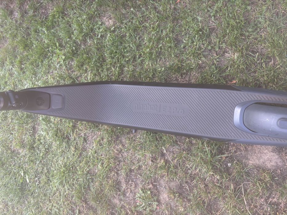 Hulajnoga Ninebot E2 Pro