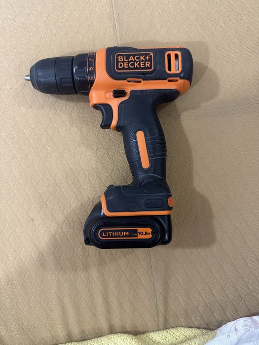 Дрель-шуруповерт аккумуляторный BLACK+DECKER