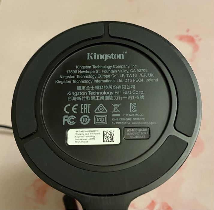 Геймерский микрофон HyperX QuadCast