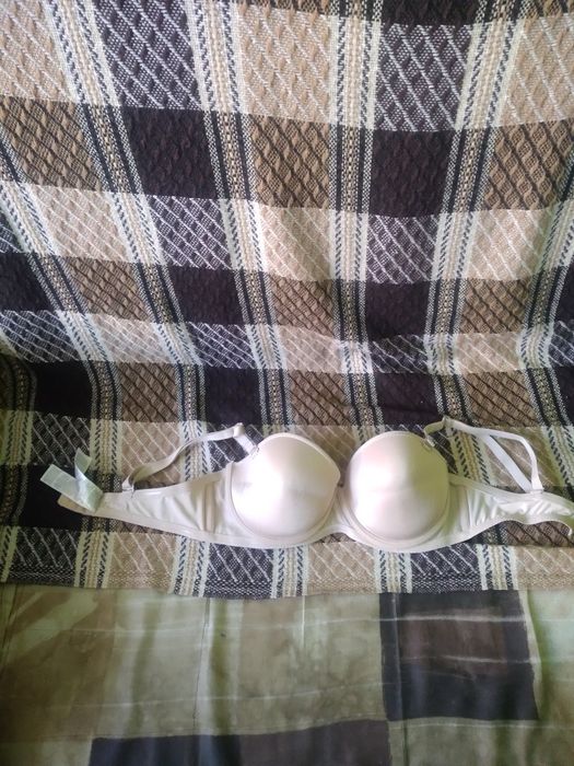 Biustonosz rozmiar 80B