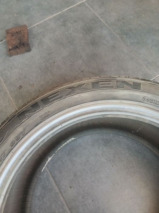 2 pneus 245 45 r17 Nexen