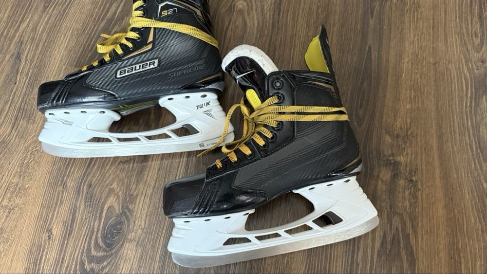 Хоккейные коньки BAUER