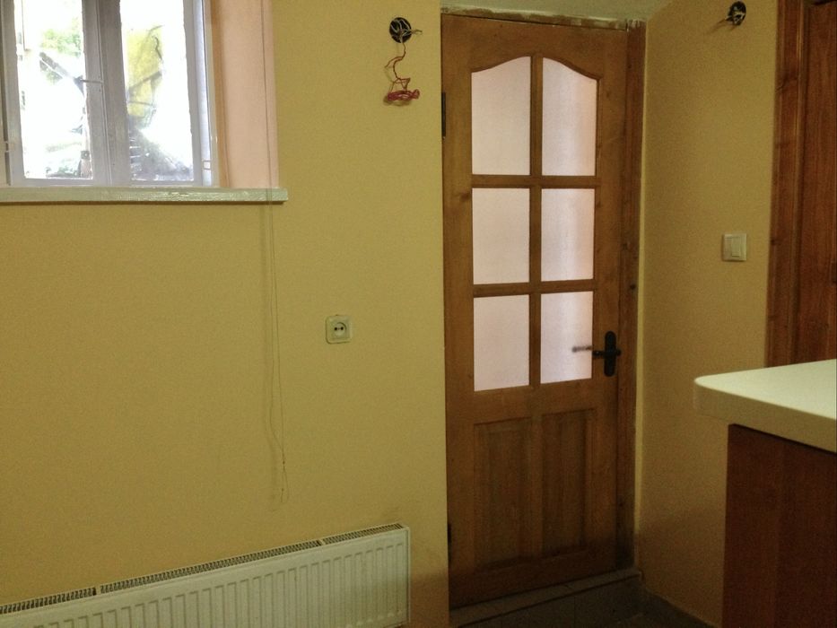 Продаж 1 кімнатної квартири на Привокзальній з власною ділянкою