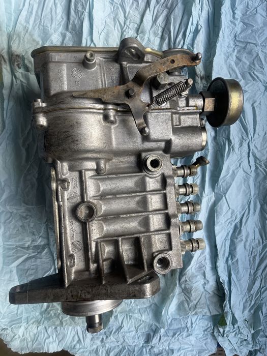Bomba injetora preparada OM602