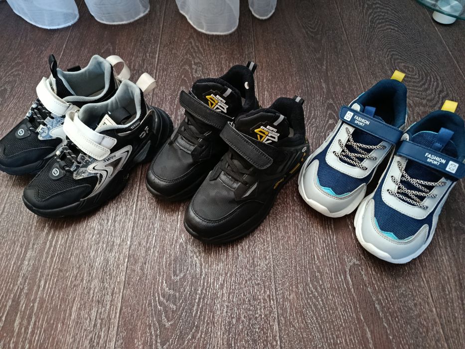 Продам дитячі кросівки хлопчик 35 розмір