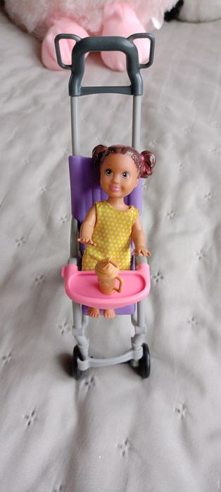 Zestaw lalek barbi z akcesoriami