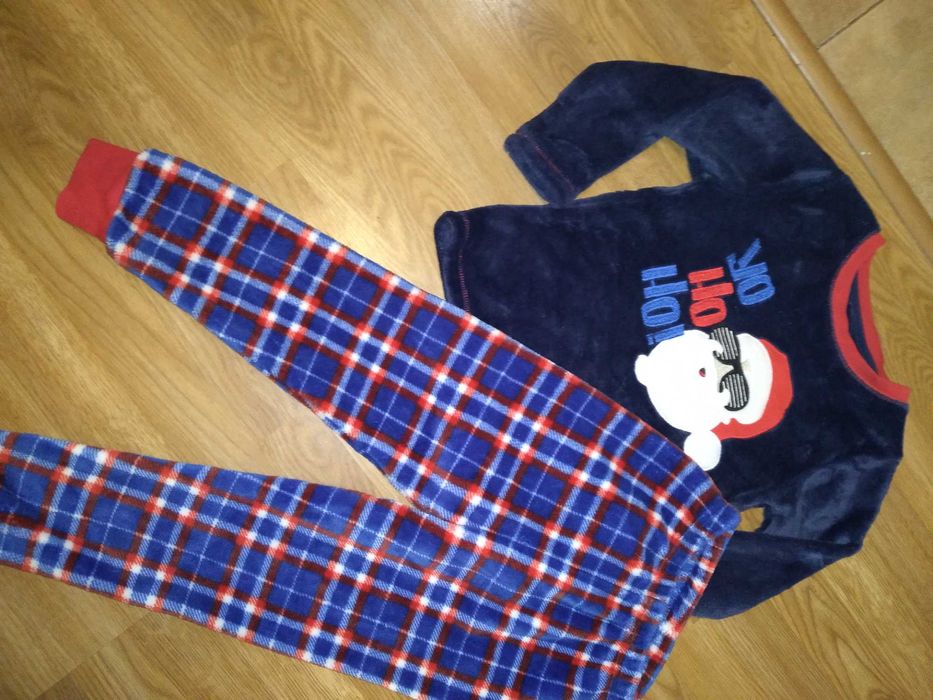 Костюм Пижама на мальчика 7-8лет 122/128р. плюшевый
Санта Футбольный