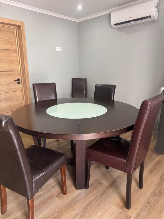 Confunto de mesa e cadeiras vintage
