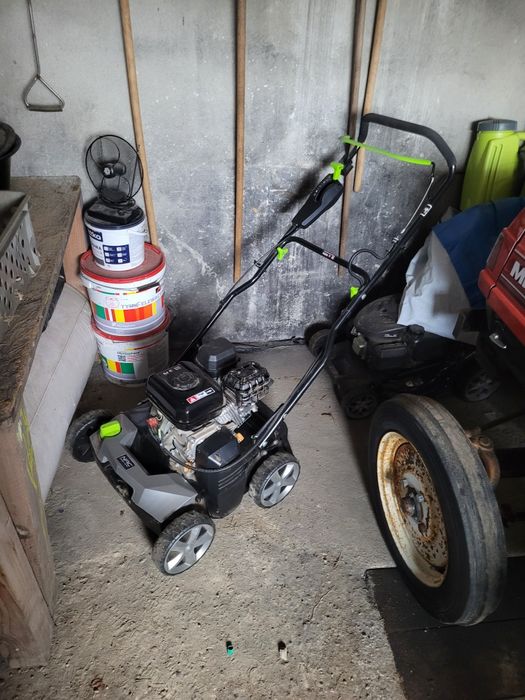 Wertykulator areator spalinowy