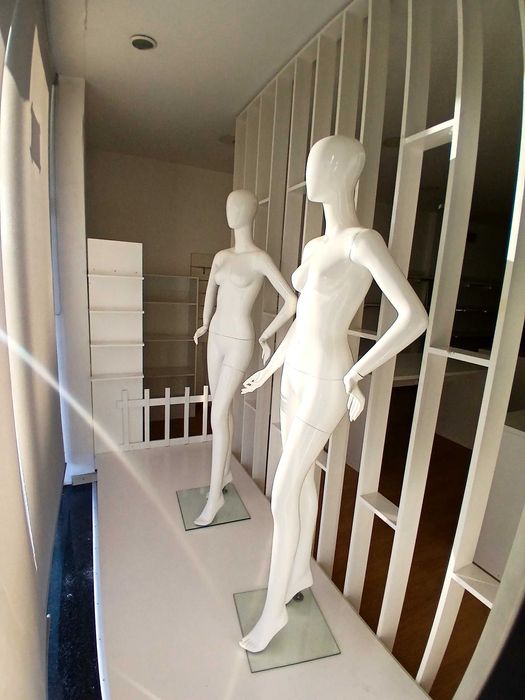 Expositores loja roupa