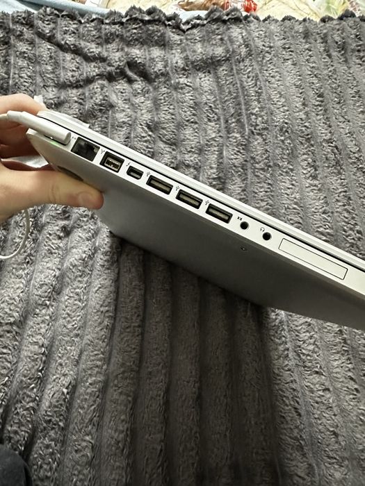 Macbook pro 17 i7 2,2ghz